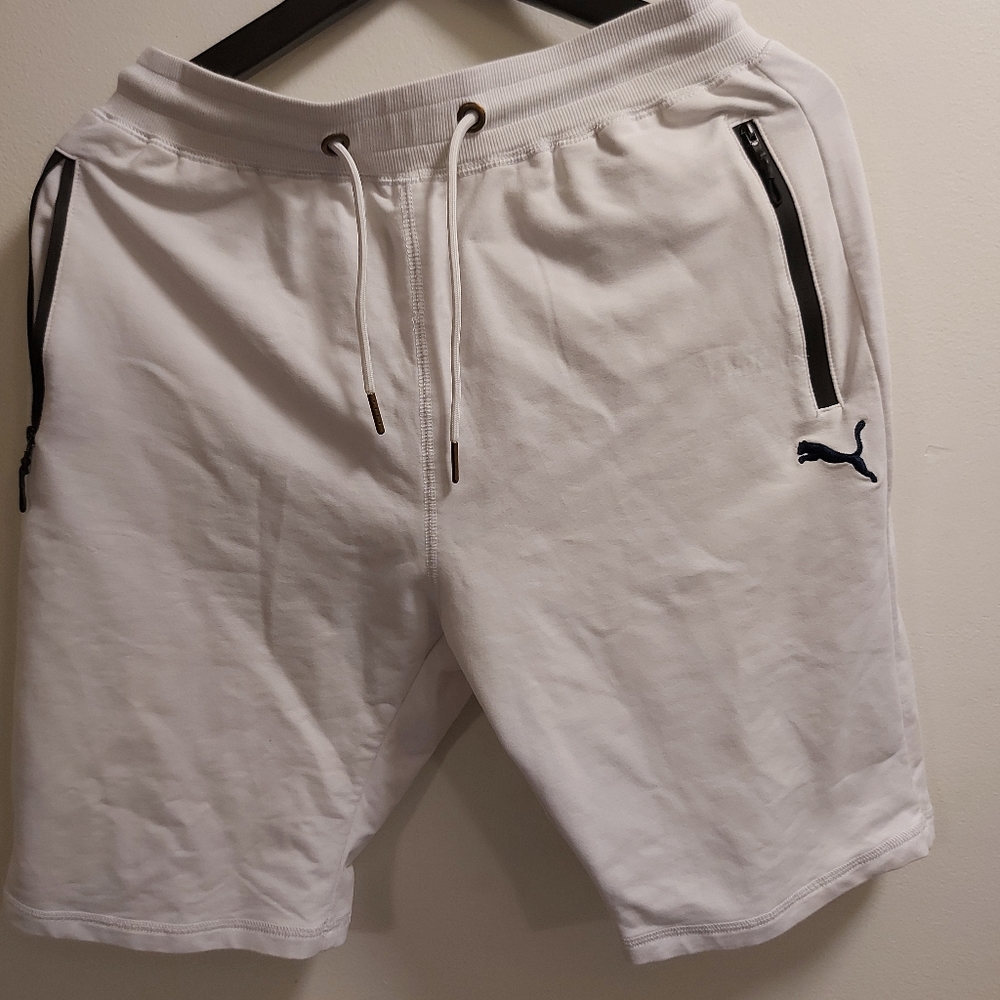 SHORT PUMA